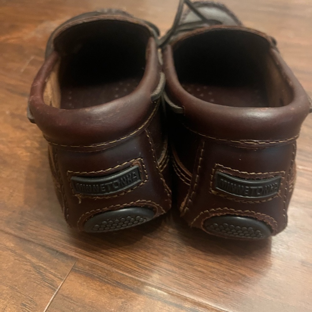 Classic Minnetonka Driving Mocassin-NWOT Men’s-size 8 and Women’s size 10 - Picture 6 of 11